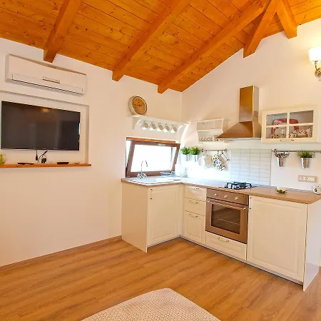 Studio Massimo 907 * Galižana